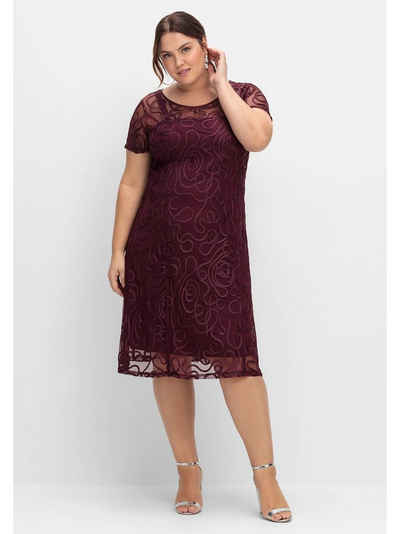  Spitzenkleid Große Größen in leicht ausgestellter Passform