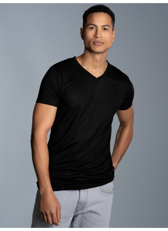 Trigema T-Shirt TRIGEMA V-Shirt aus 100% Lyocell (1-tlg)