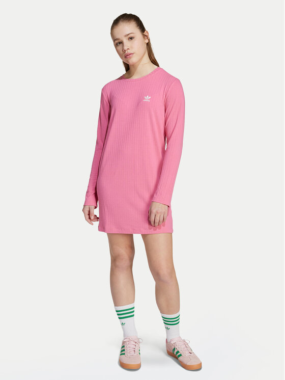 adidas Kleid für den Alltag JX2850 Rosa Slim Fit